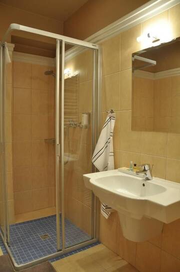 Фото номера Трехместный номер Отель Radocza Park Active &amp; Spa г. Radocza 4